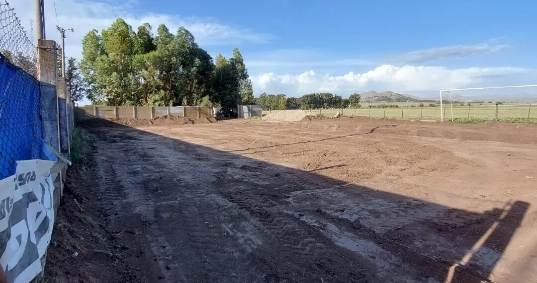 Automoto comenzó la construcción de la tercer cancha de tenis