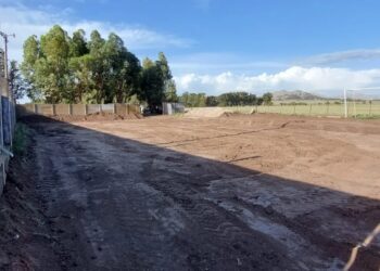 Automoto comenzó la construcción de la tercer cancha de tenis