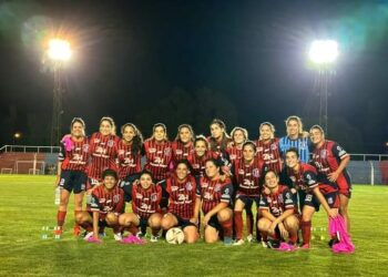 Las chicas de Automoto golearon en su debut