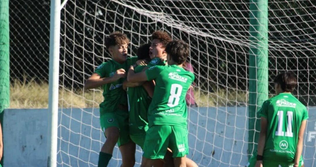 Las inferiores de Unión rescataron cinco puntos ante Boca Jrs.