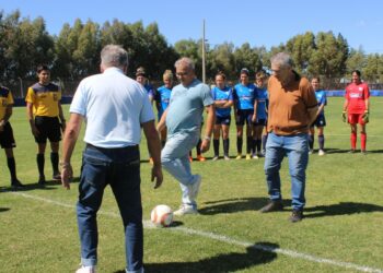 El presidente de la Liga Regional y el intendente municipal en la fecha inaugural del fútbol femenino de Automoto  (fotos, videos y notas)