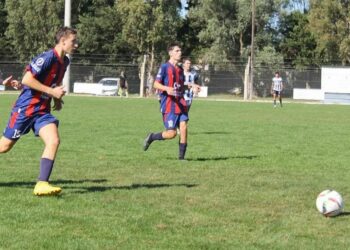 Inferiores: Automoto recibió la visita de Peñarol (P)