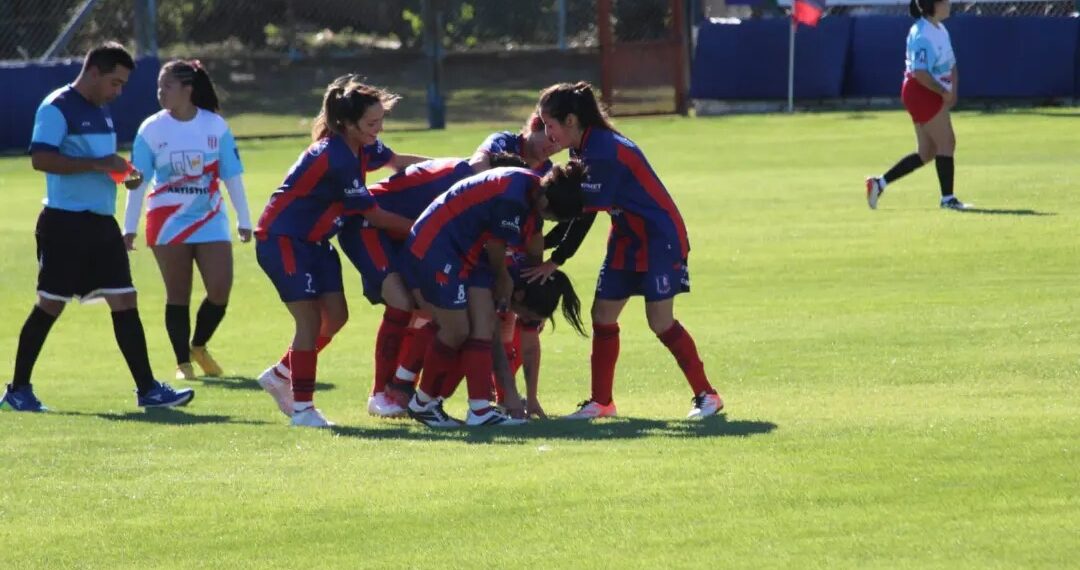 Histórico triunfo del equipo femenino del Club Automoto