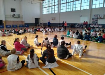 El CEF N° 9 junto a escuelas de Tornquist festejó el Día Mundial de la Actividad Física (Videos)