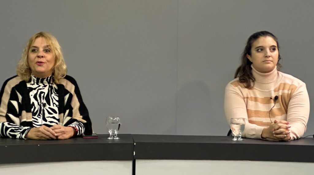 La Cooperativa COOPARTE en la mesa de Opiniones