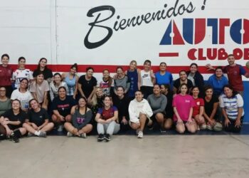 Comenzaron las clases de Maxi Voley en el Club Automoto