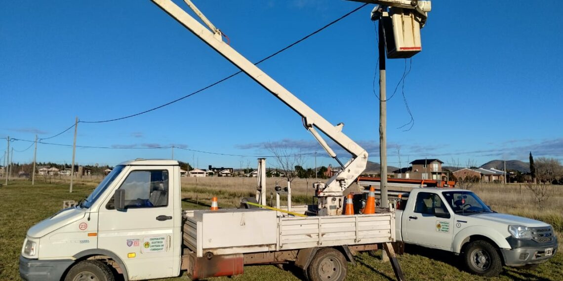 La CELT. instaló el servicio de WIFI LIBRE en la plaza Las Luciernagas de San Andres de la Sierra