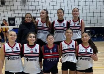 El Sub 18 de Automoto Voley jugó en Olavarría