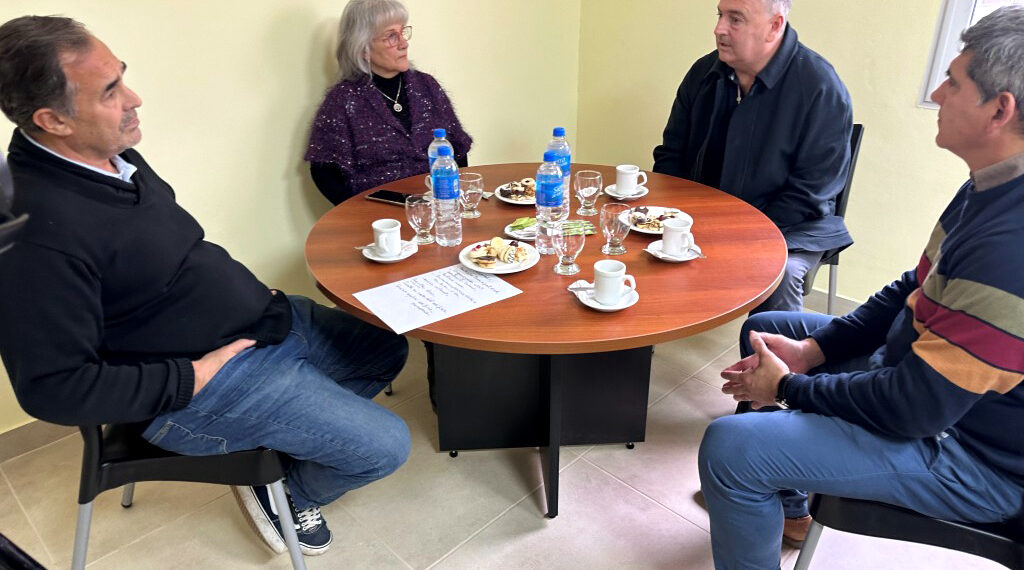 El presidente del principal organismo del cooperativismo mundial visitó la CELT. (VIDEOS)