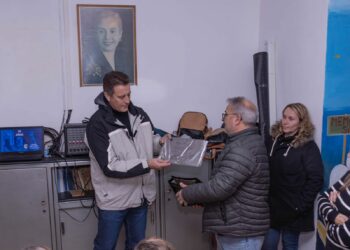 Con la presencia de Trankels y Bordoni se realizó un homenaje a Juan D. Perón en la Unidad Básica local