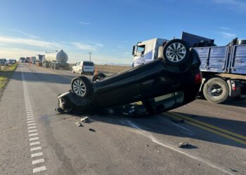 Vuelco en el km.78 de la Ruta 33