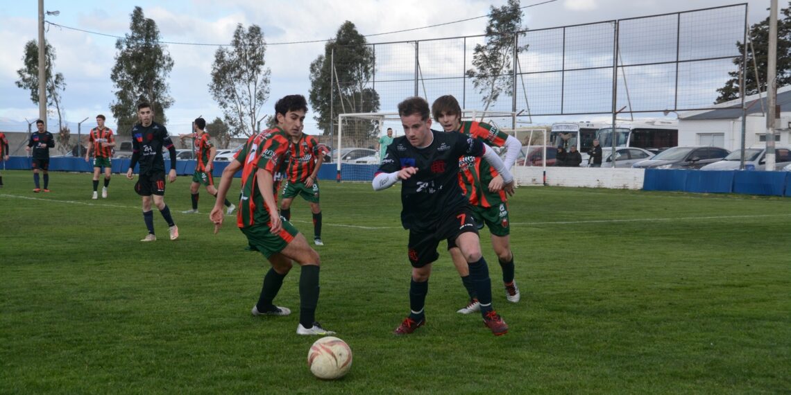 Fútbol: Automoto cayó de local frente a Deportivo Sarmiento