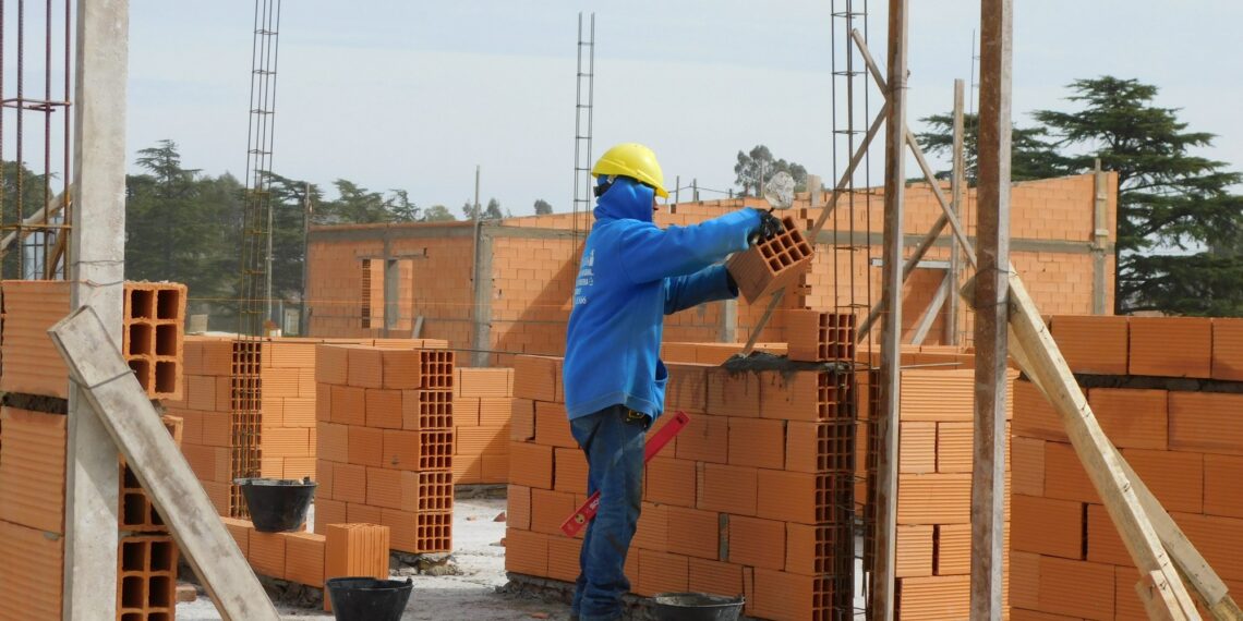 Comenzó la construcción de 38 nuevas viviendas en Tornquist