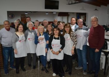 Amor por la vida y otra exitosa tallarinada (video)