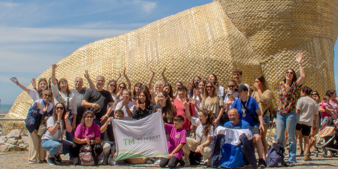 Juegos Bonaerenses: Los representantes de natación y solista vocal de Tornquist hicieron su presentación en Mar del Plata