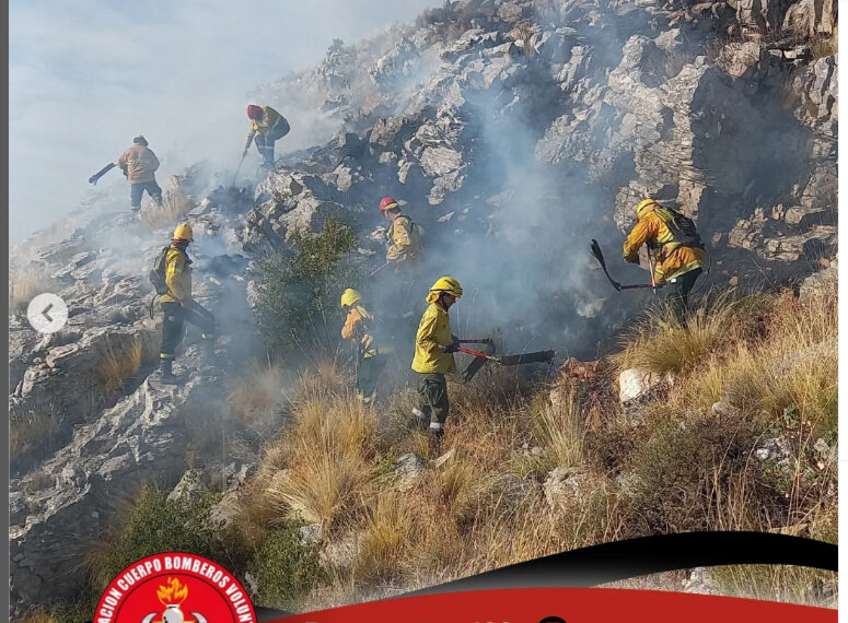Incendio en las sierras:  El fuego está controlado y se aguarda el arribo de un helibalde provisto por el gobierno provincial