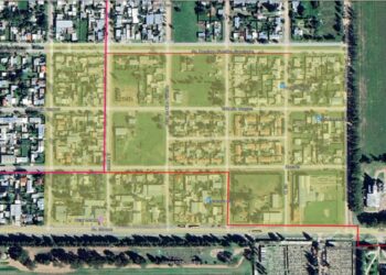 CELT.  Informa: Continúa la obra de fibra óptica en la ciudad de Tornquist