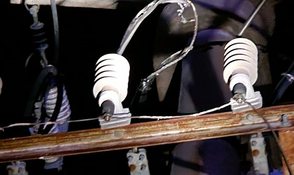 CELT Informa: El consumo extremo produjo el recalentamiento de un reconectador de media tensión