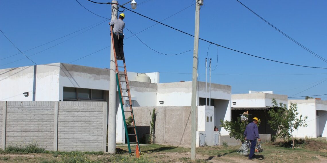 Fibra Optica: “Venimos muy bien con el ritmo de obra” Ruben Lascano, gerente general de la CELT.