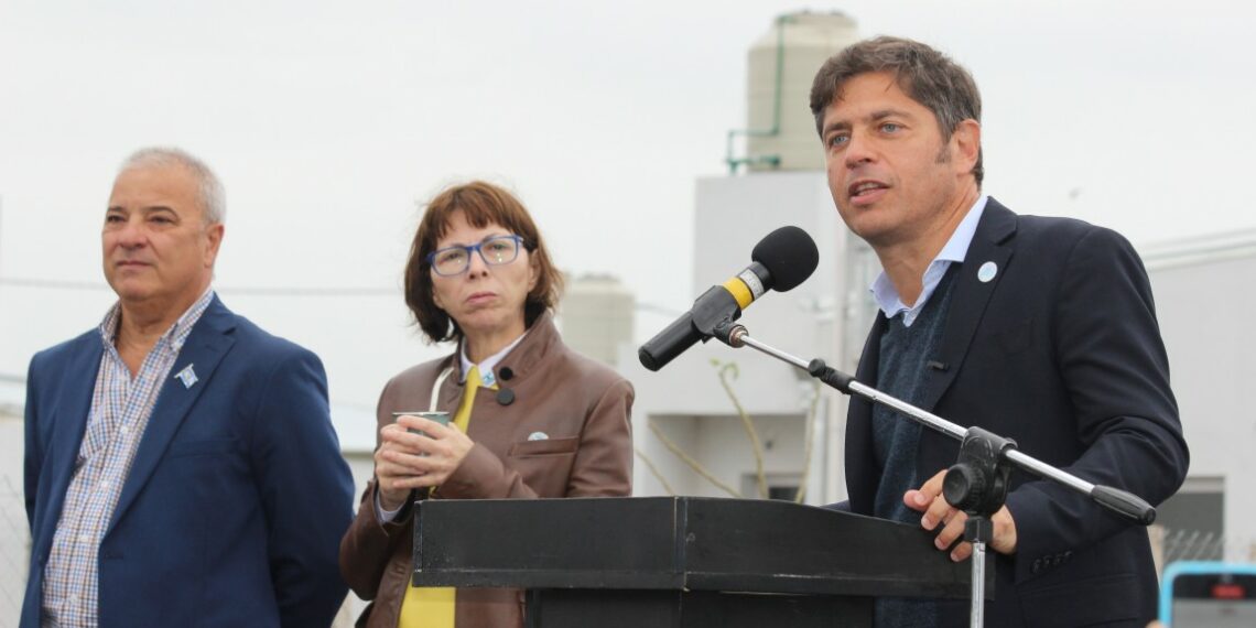 Kicillof entregó 32 viviendas a familias de Tornquist