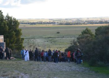 Se realizó el tradicional Via Crucis en el Calvario de Tornquist
