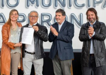 Alberto Sileoni visitó Tornquist y oficializó la escuela de Guardavidas junto al intendente