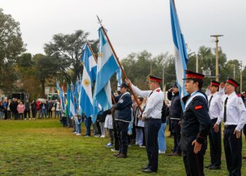 En Sierra de la Ventana se conmemoró el 215° Aniversario de la Revolución de Mayo