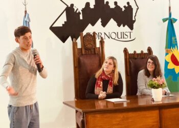 El HCD. entregó un diploma de honor al futbolista Emilio Sgammini (FOTOS Y VIDEOS)