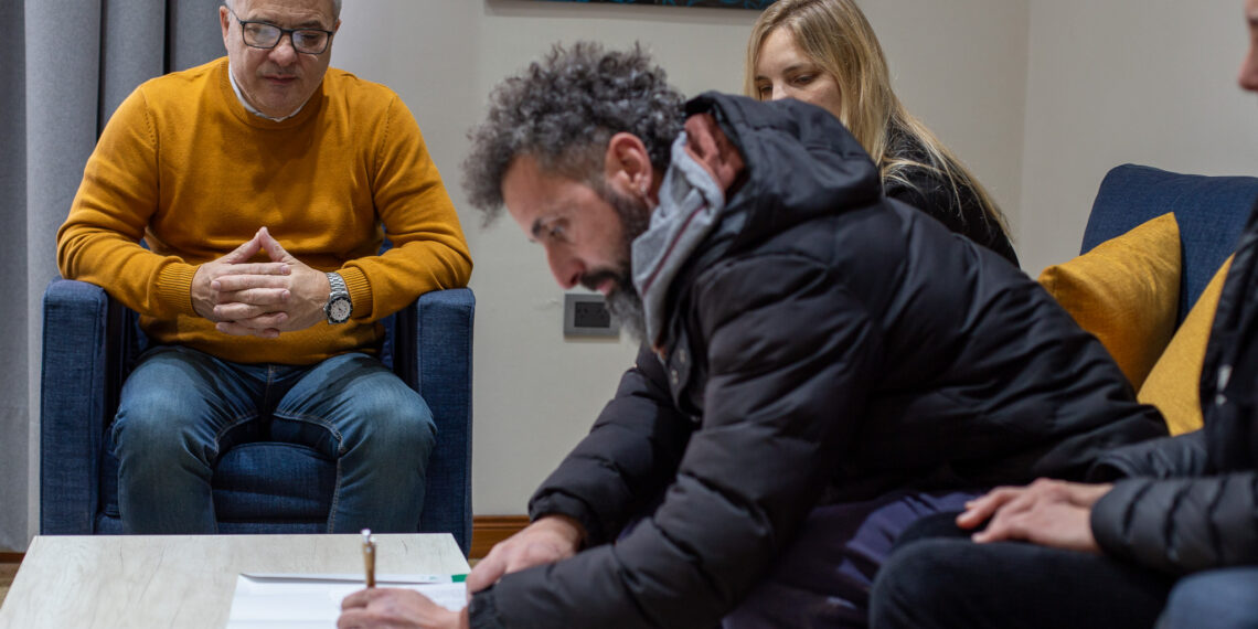 Un productor del distrito accedió a financiamiento para fortalecer su emprendimiento artesanal