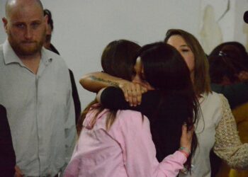 HCD.: Expresiones de dolor, piden ser escuchadas y reclaman por justicia