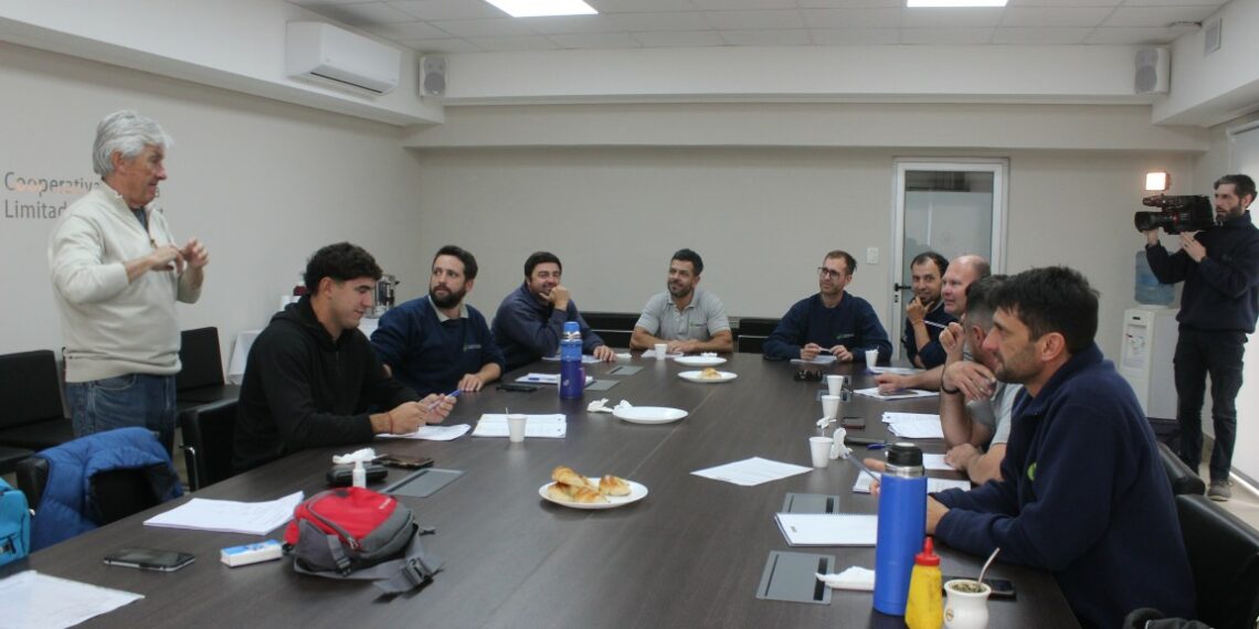 La CELT continúa capacitando a su personal