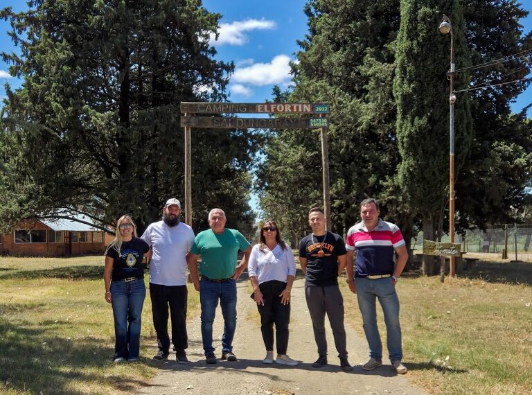 El municipio firmó la concesión del Parque ‘Omar Cleppe’ de Saldungaray