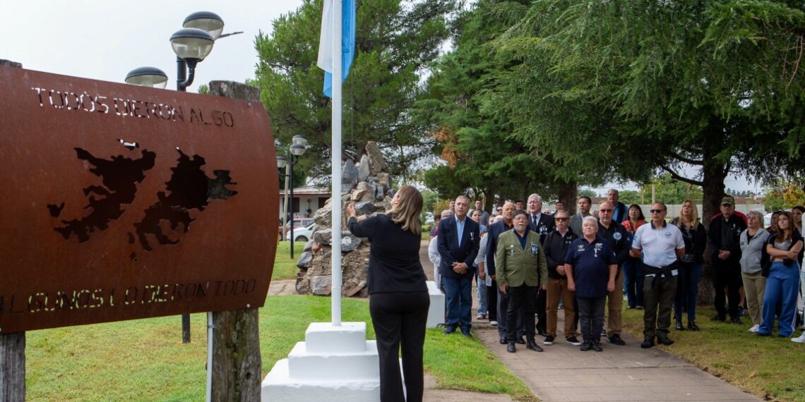 Tornquist rindió homenaje a los Veteranos y Caídos en la Guerra de Malvinas