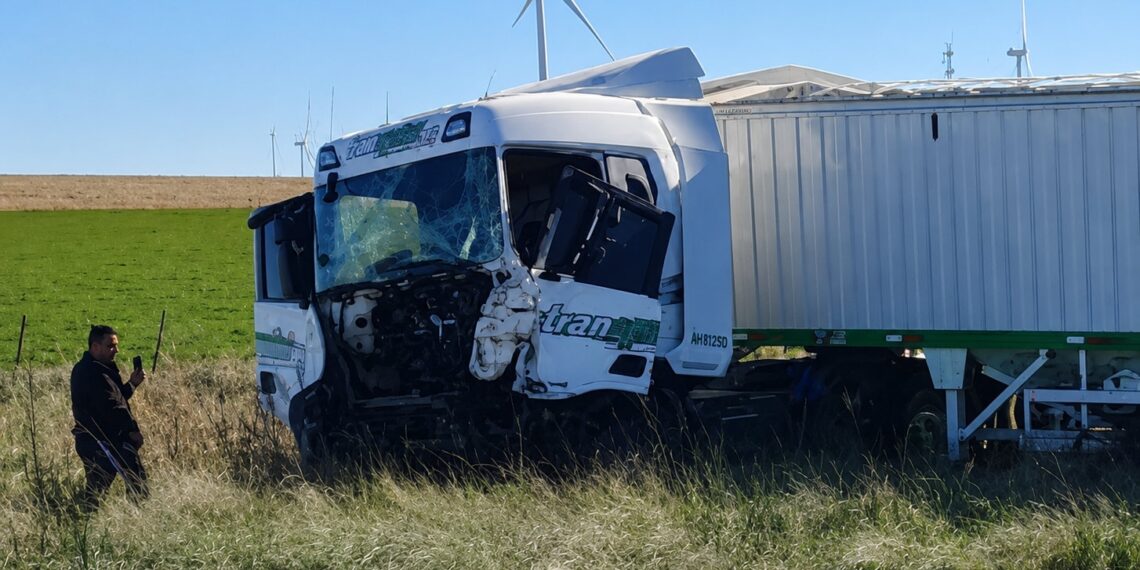 Choque de camiones ocurrió este martes en la ruta 33