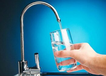 Recomiendan cuidar el uso del agua por el corte de energía de este domingo