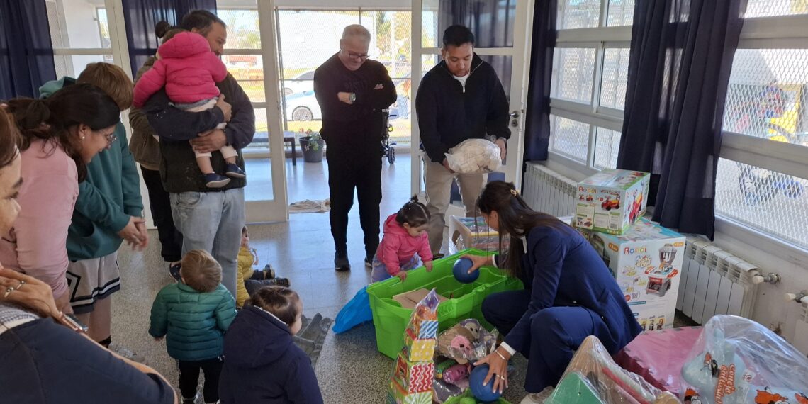 El Jardín N° 907 recibió una ludoteca de la Fundación Banco Provincia