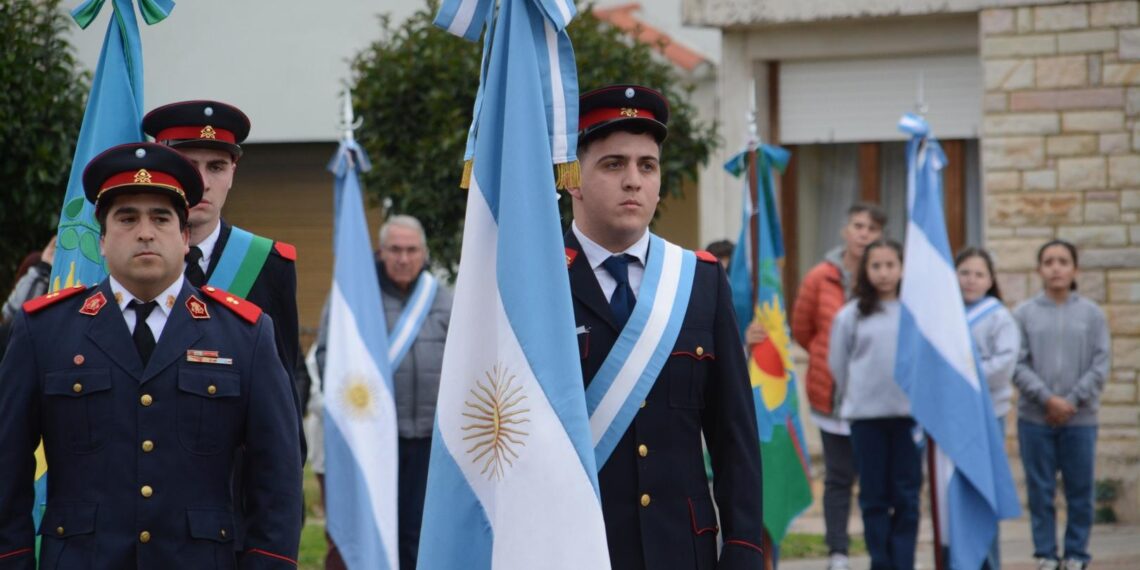 Concurrido acto protocolar por el Día del Bombero Voluntario (videos)