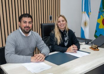 Estefanía Bordoni firmó la renovación del Centro Juvenil Tornquist