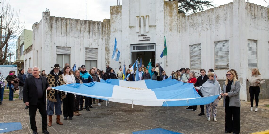 Saldungaray celebró sus 126 años con un emotivo acto junto a toda la comunidad