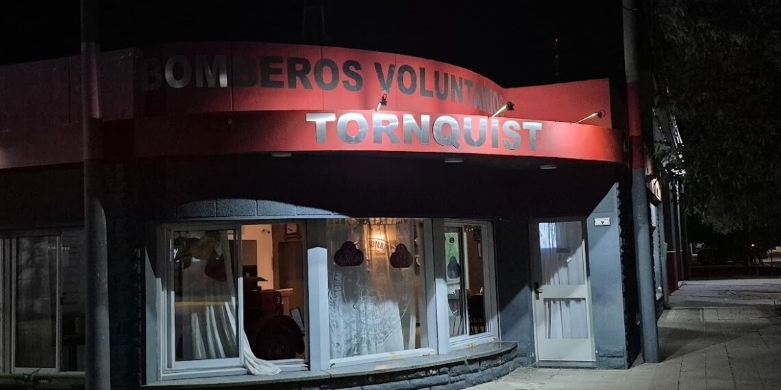 En su aniversario 65 Bomberos realizó el sorteo de su bono contribuciòn